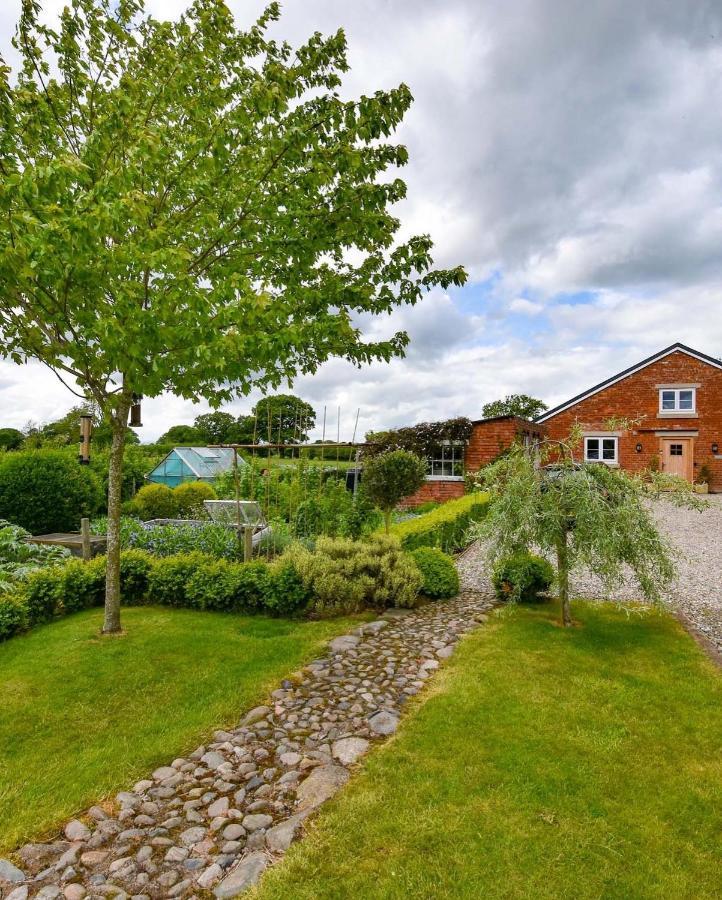 Abbey Farm Bed & Breakfast 3*
